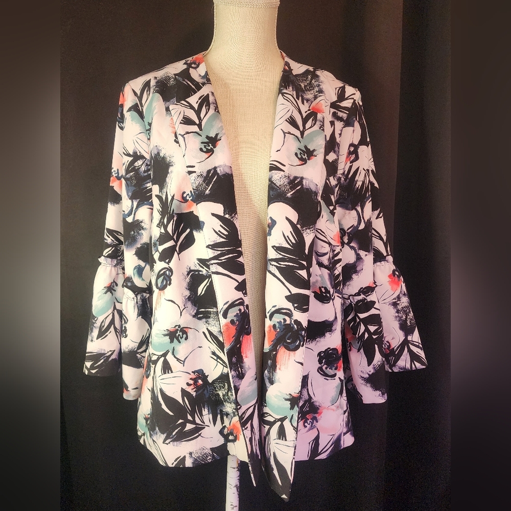 Lane Bryant 22/24 Floral Pattern Blazer